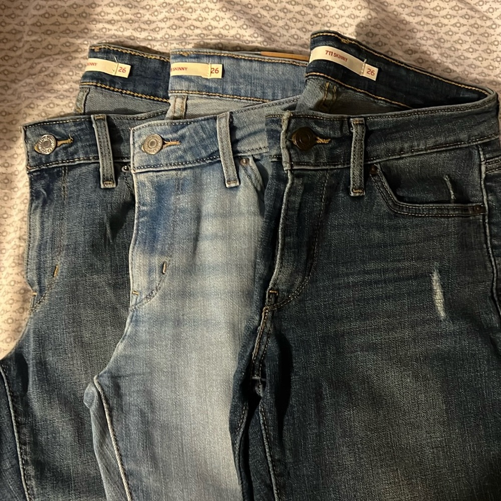 Levi’s 711 skinny jeans